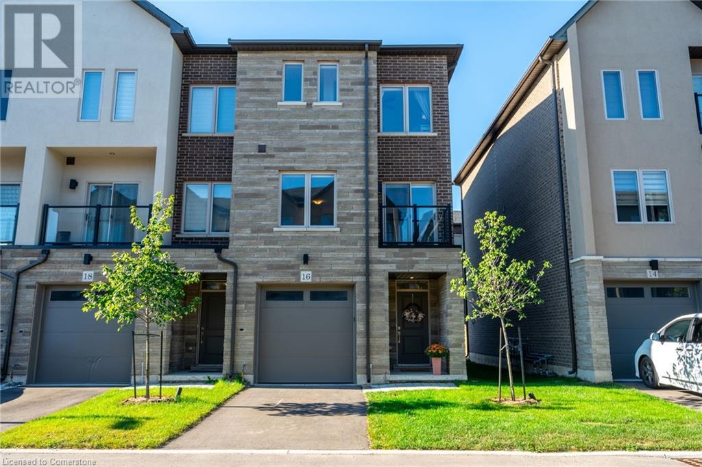16 Raspberry Ln, Hamilton, ON L0R 1W0
