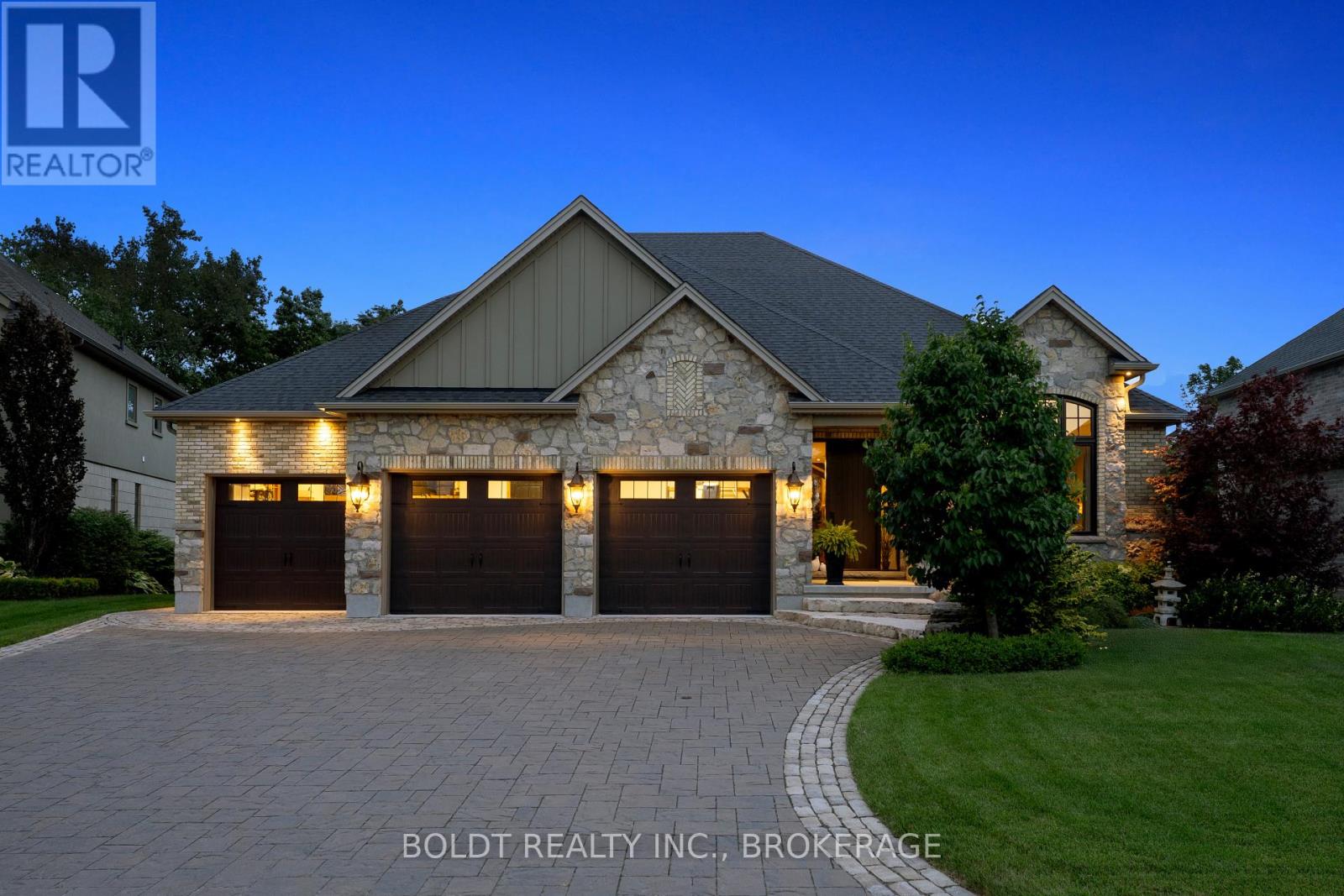 36 Philmori Blvd, Pelham, ON L0S 1E5