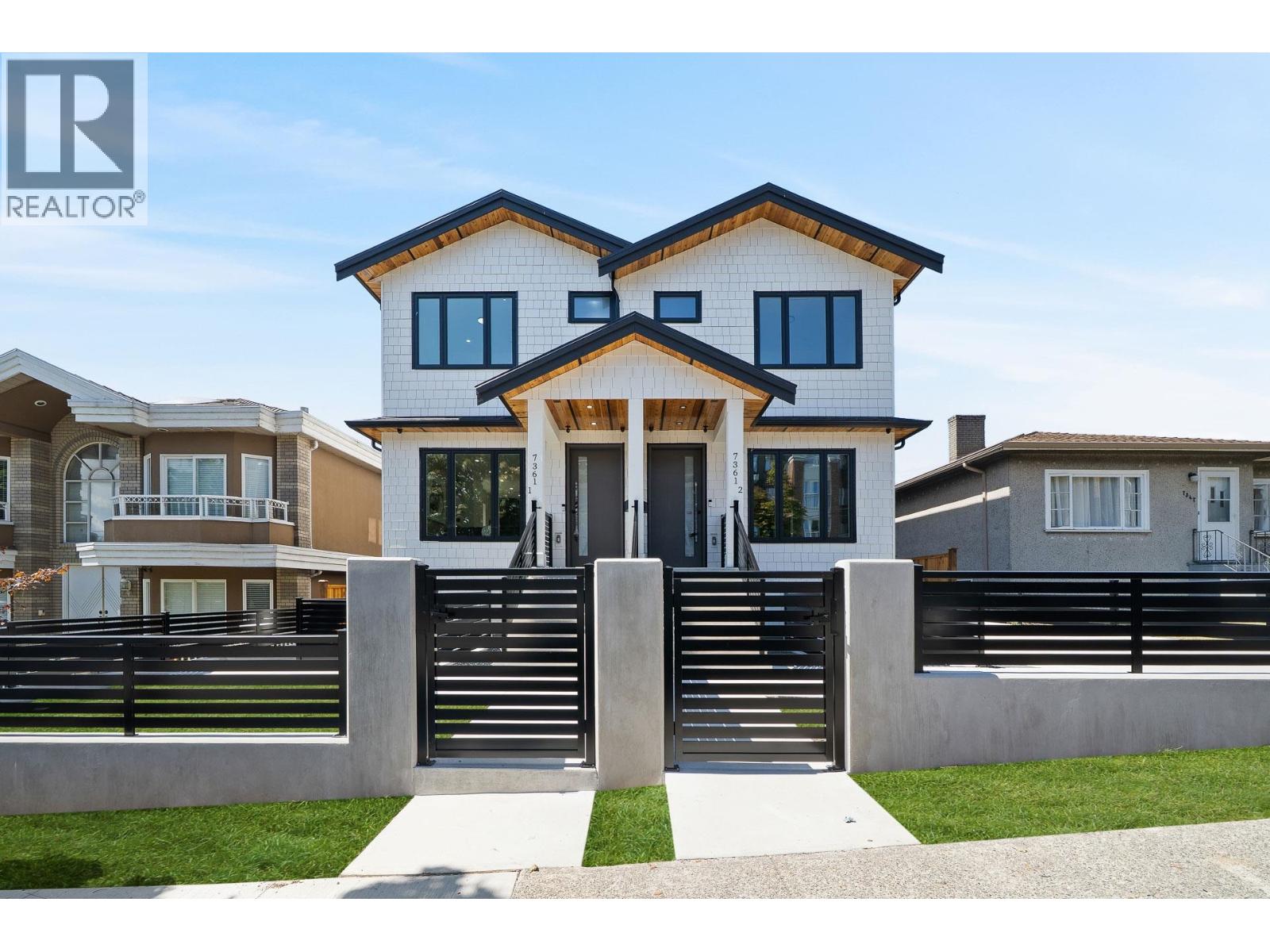 7361 Fraser St, Vancouver, BC V5X 3W1