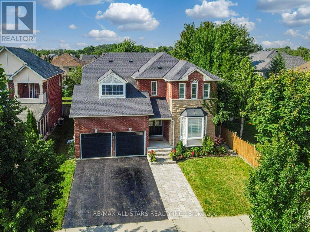 67 Rosena Ln, Uxbridge, ON L9P 1X6