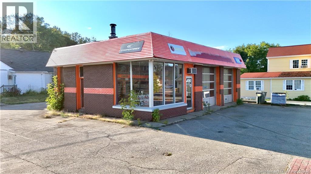 490 Murray, Bathurst, NB E2A 1T5