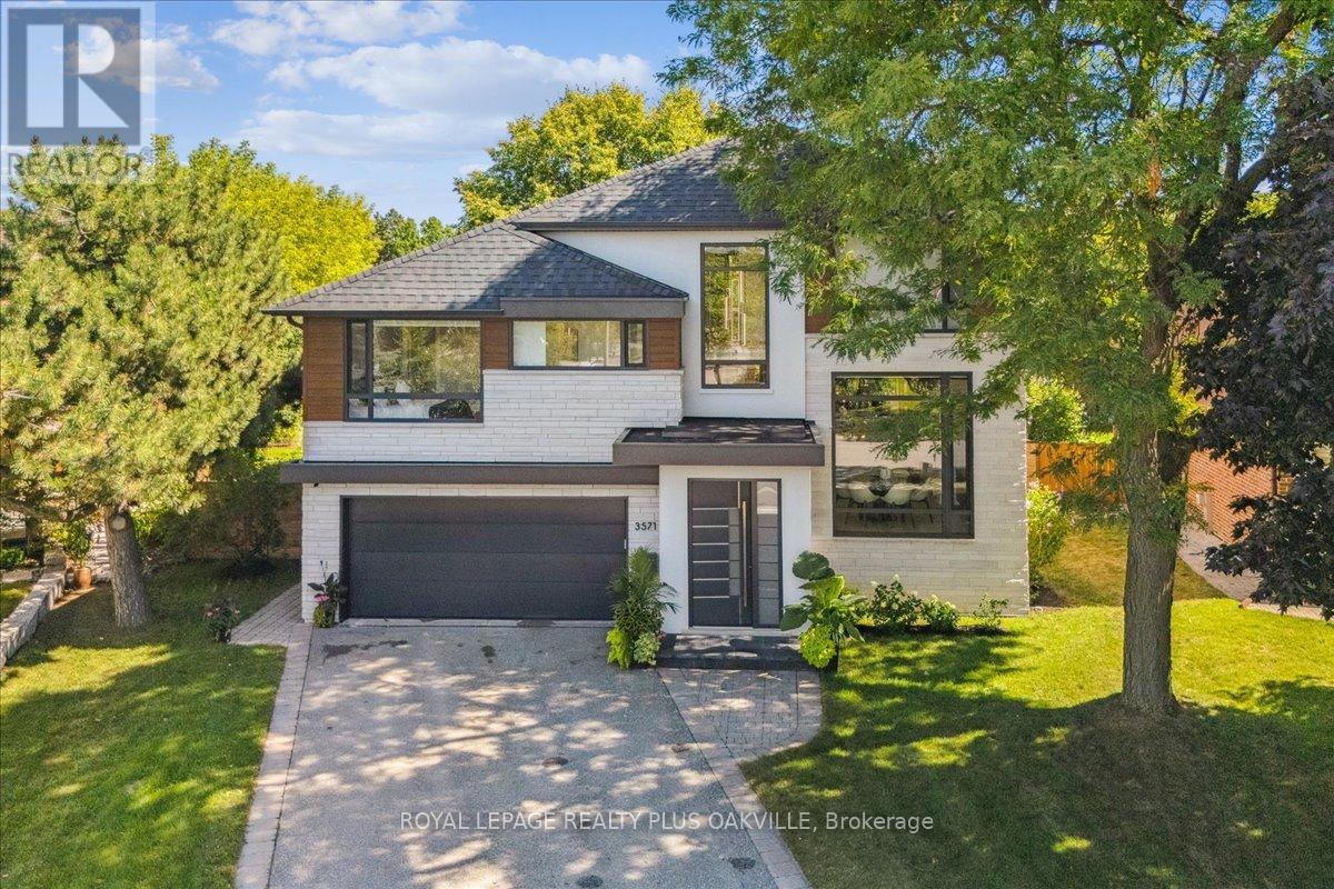 3571 Swirlingleaves Cres, Mississauga, ON L4Y 3P7