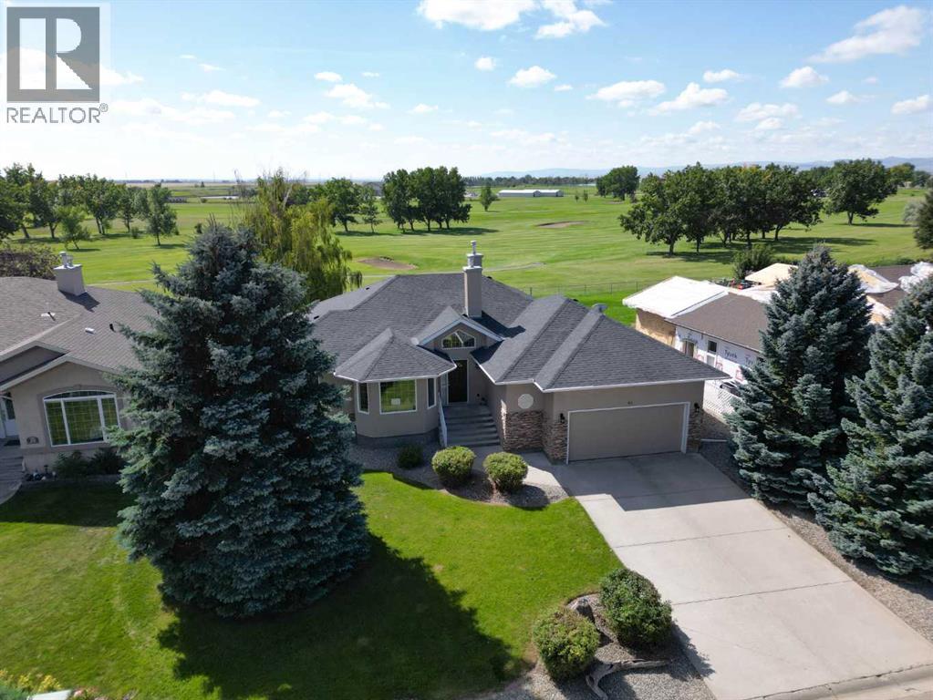 41 Westlyn Dr, Claresholm, AB T0L 0T0