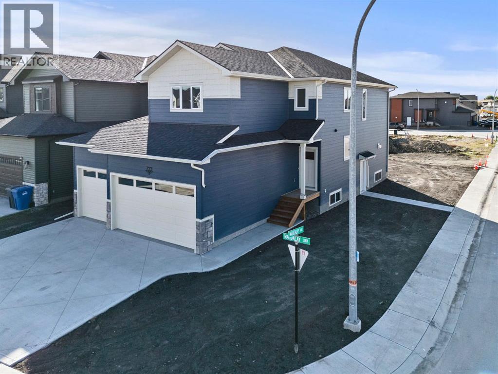 723 Mandalay Link, Carstairs, AB T0M 0N0