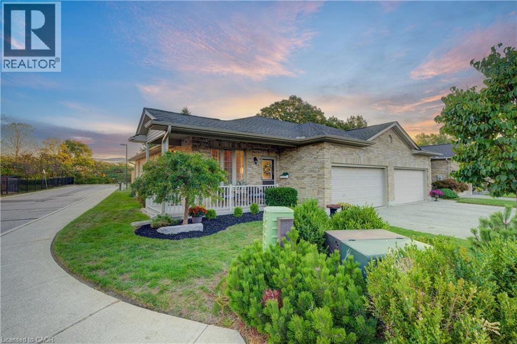 900 Doon Village Road Unit 15, Kitchener, ON N2P 1A4