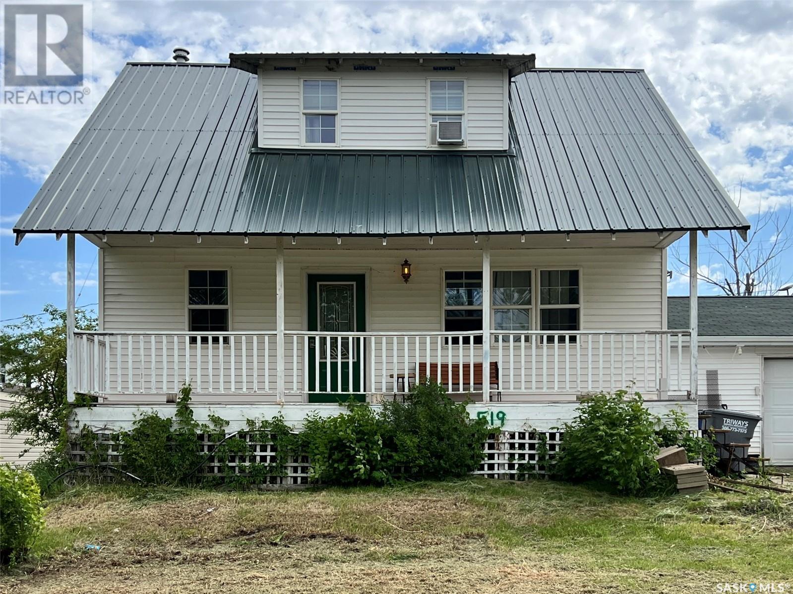 519 Brownlee St, Herbert, SK S0H 2A0