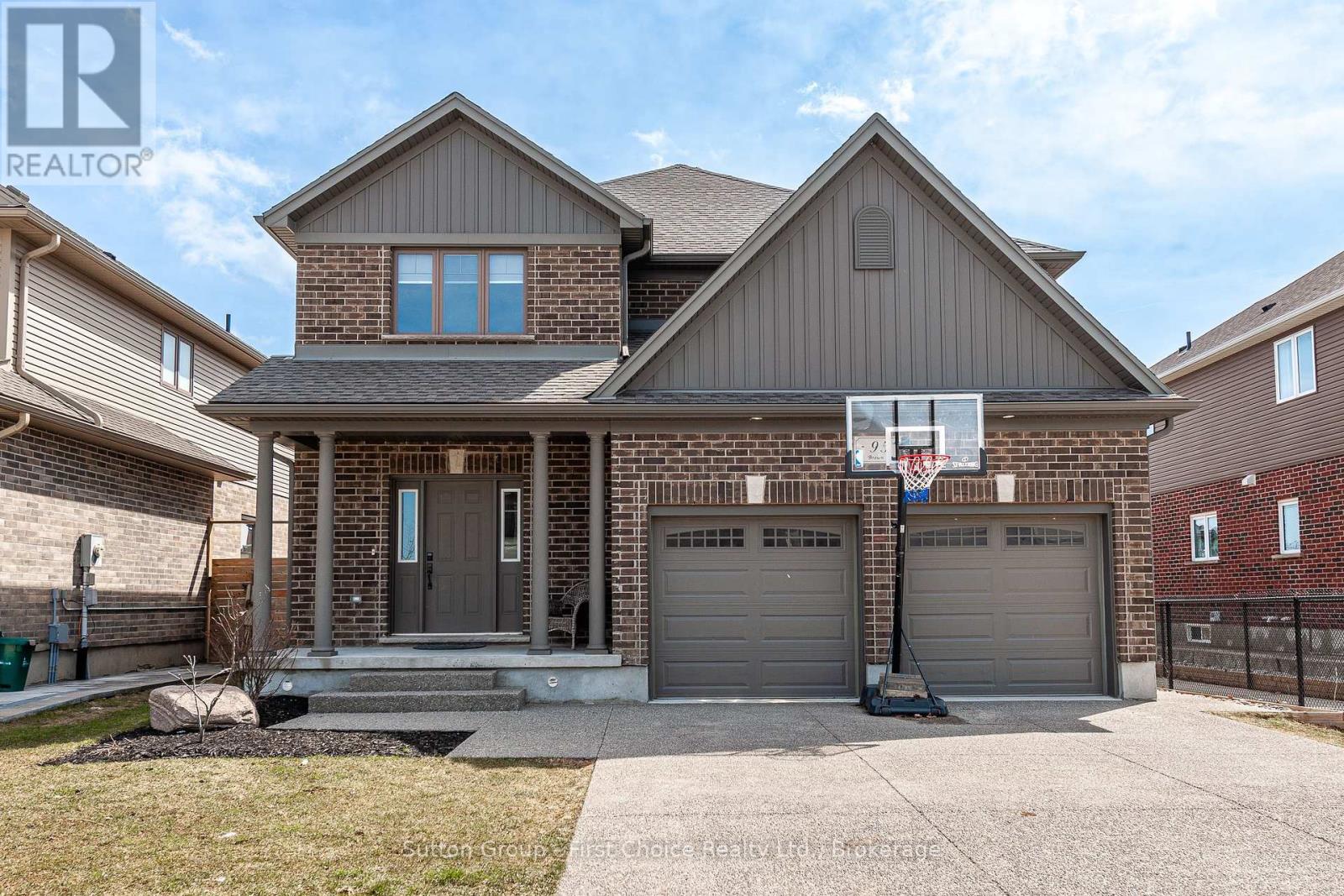 95 Brown St, Stratford, ON N5A 0B8