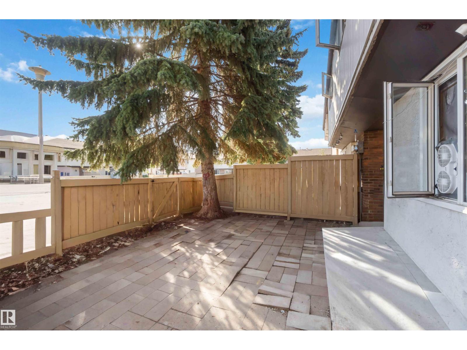 14205 82 Street Northwest #unit 15, Edmonton, AB T5E 2V7
