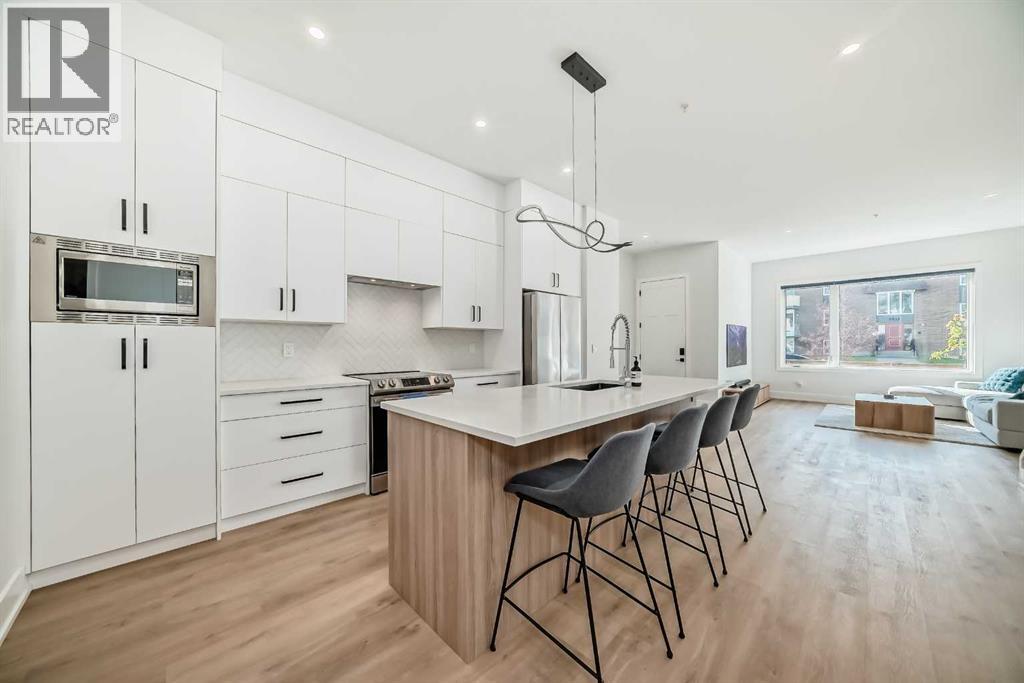 3512 15 Street Sw Unit 3, Calgary, AB T2T 4A3