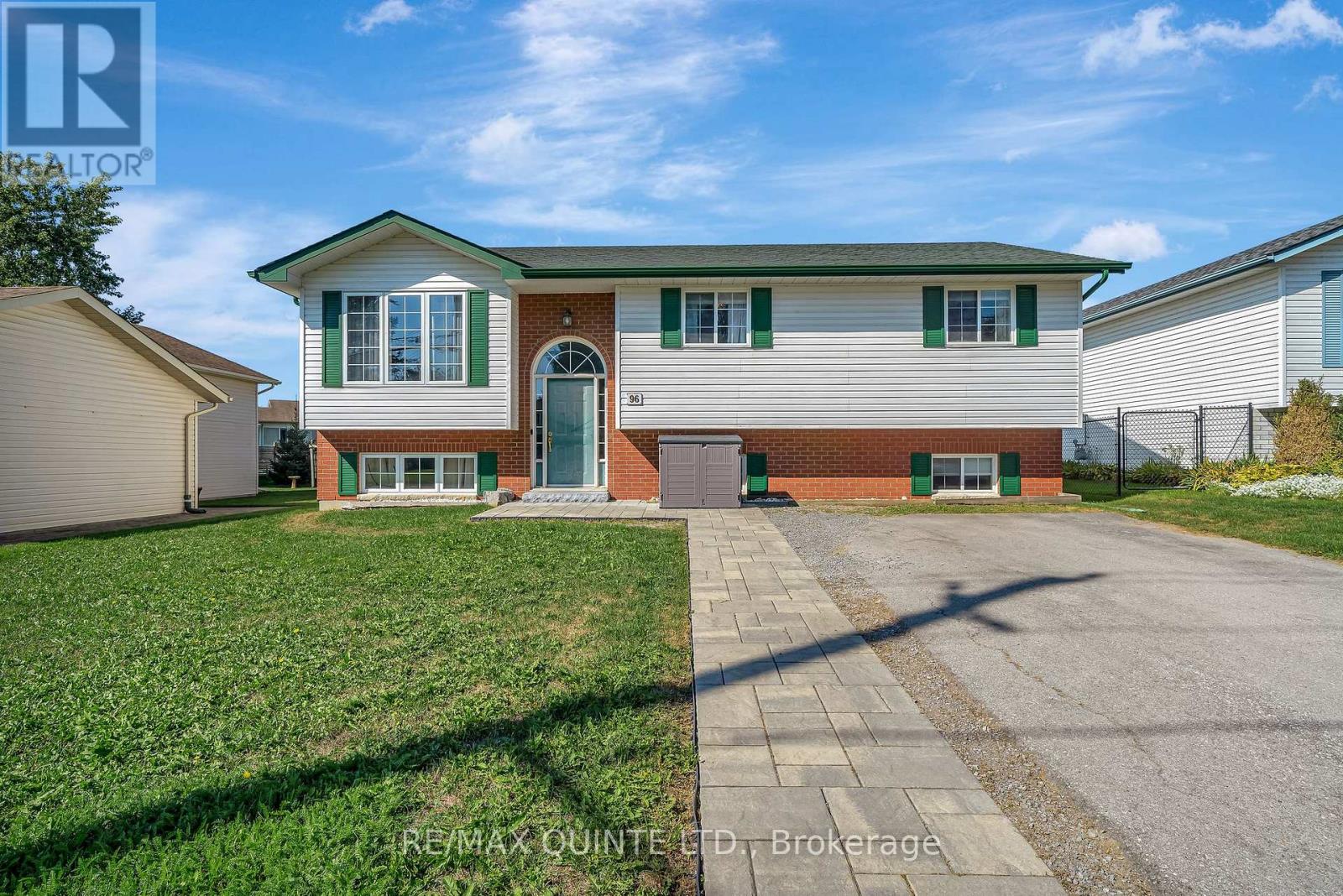 96 Cedar St, Brighton, ON K0K 1H0