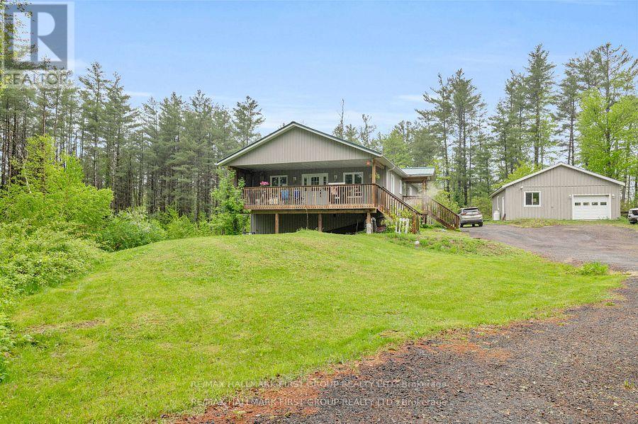 112 Moores Rd, Tweed, ON K0K 3J0