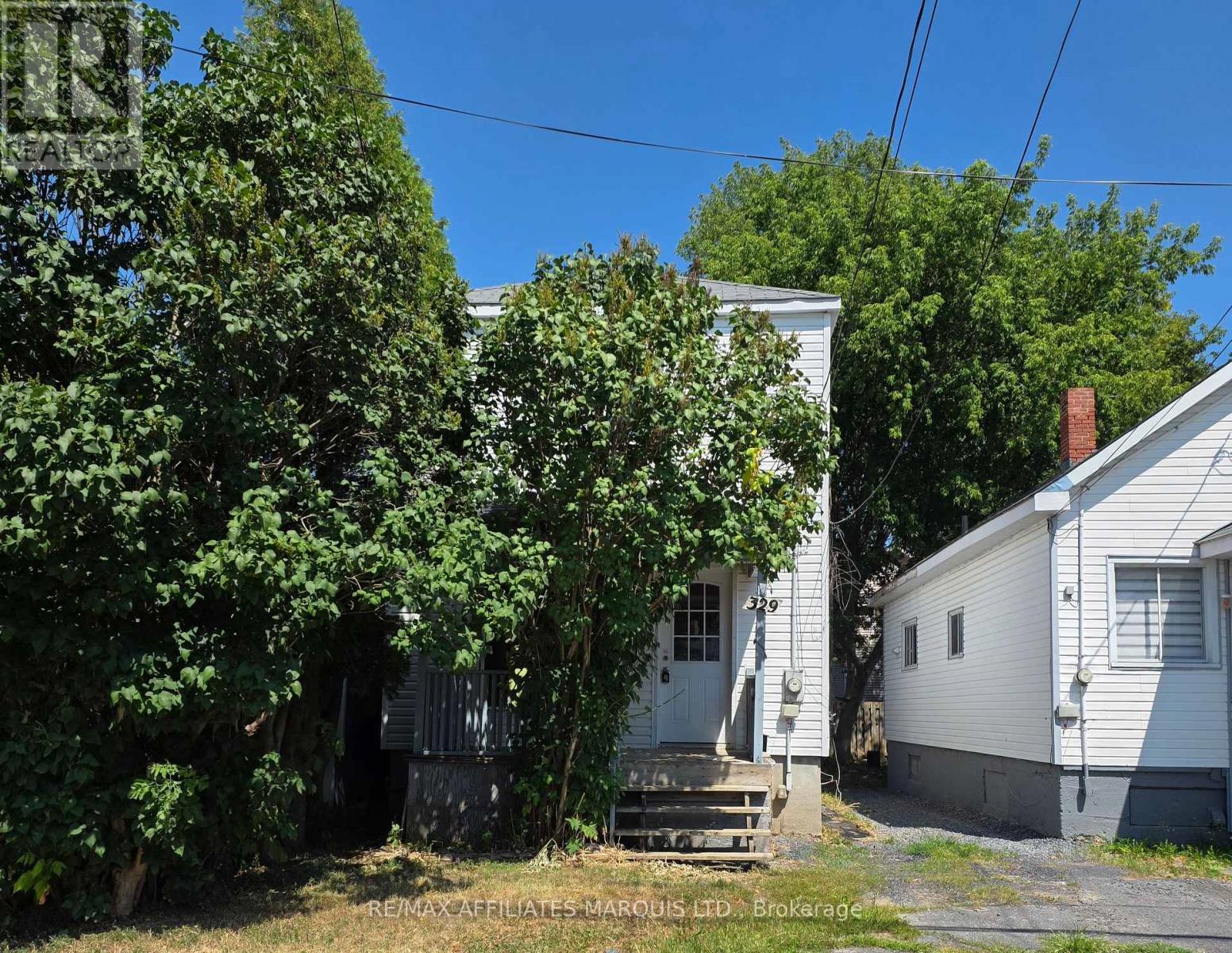 329 Carleton St, Cornwall, ON K6H 4X6