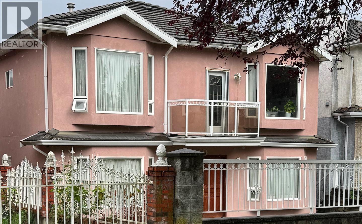 591 E 28th Ave, Vancouver, BC V5V 2N4