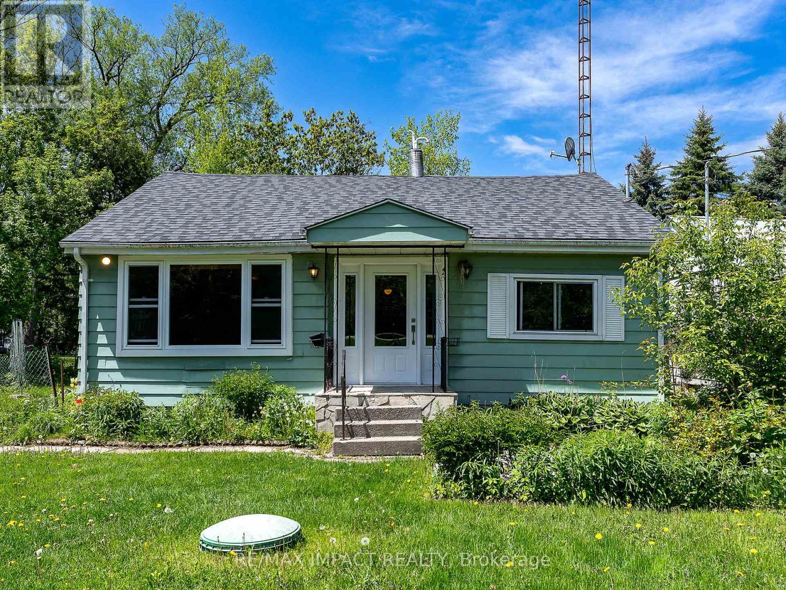 5372 Young St, Hamilton, ON K0K 2H0