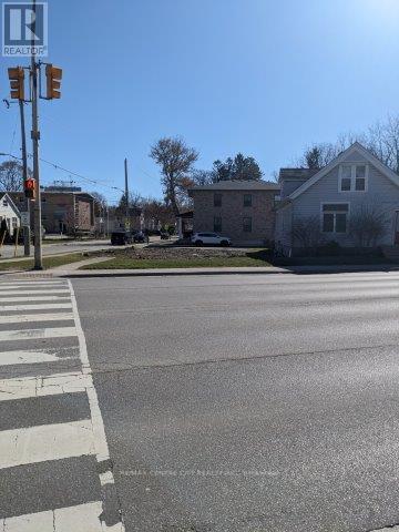 187 Wharncliffe Rd N, London, ON N6H 2B1