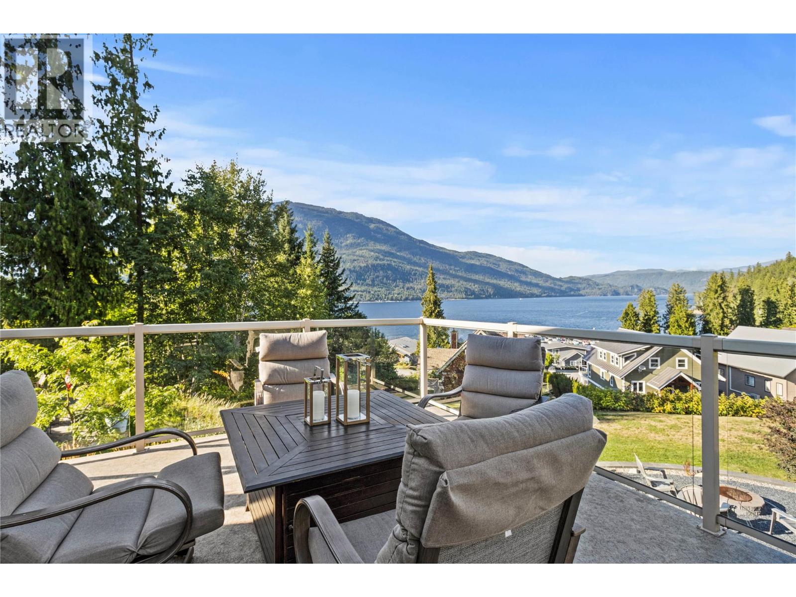 6421 Eagle Bay Road Unit 67, Eagle Bay, BC V0E 1T0