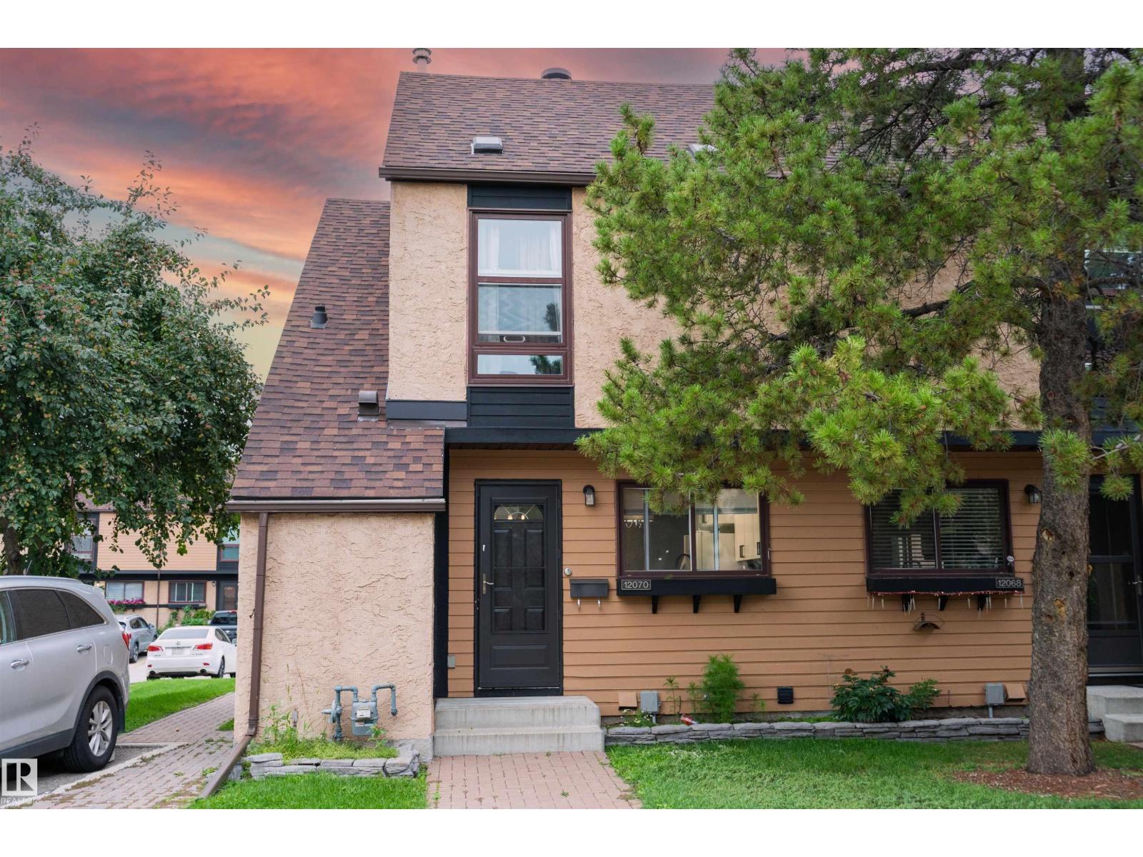 25 Av Nw Unit 12070, Edmonton, AB T6J 4L3