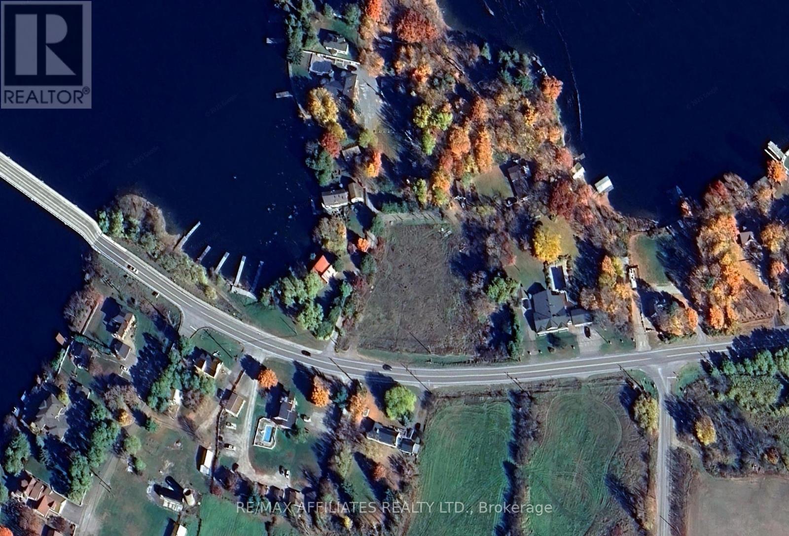 15 Rideau Ferry Rd, Rideau Lakes, ON K0G 1L0