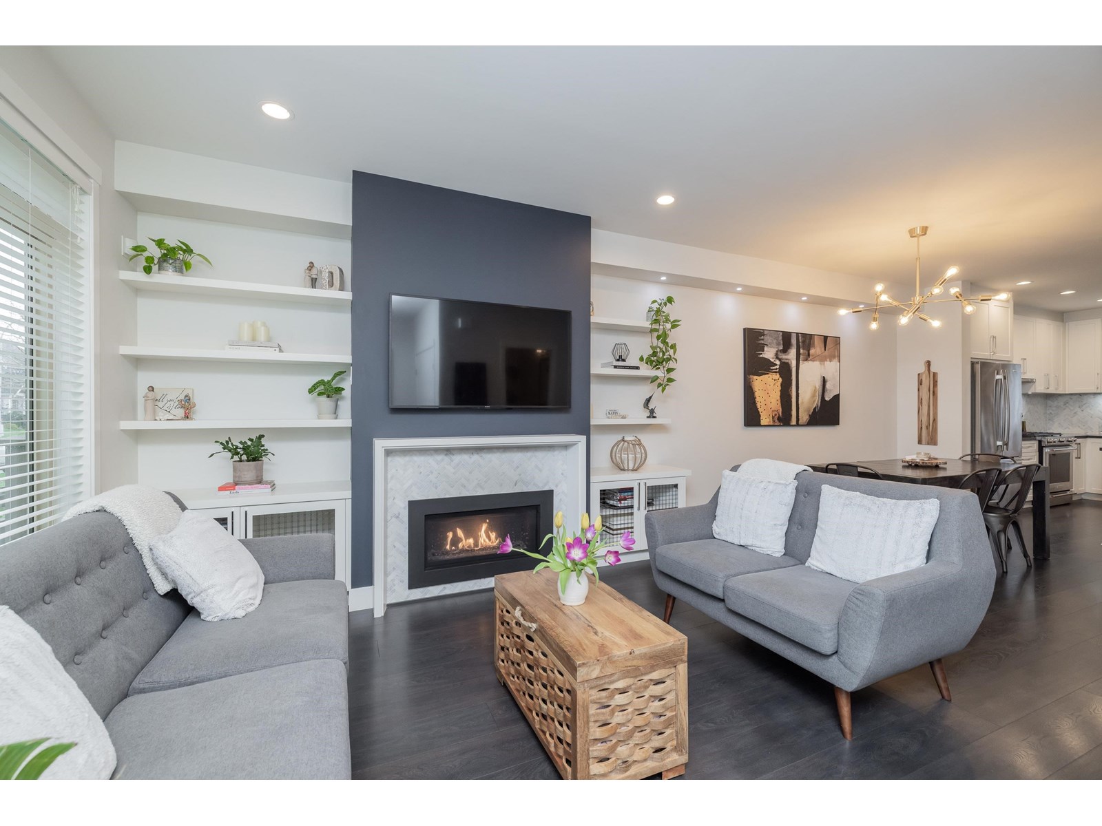 25 Avenue Unit 16454, Surrey, BC V3Z 0M8