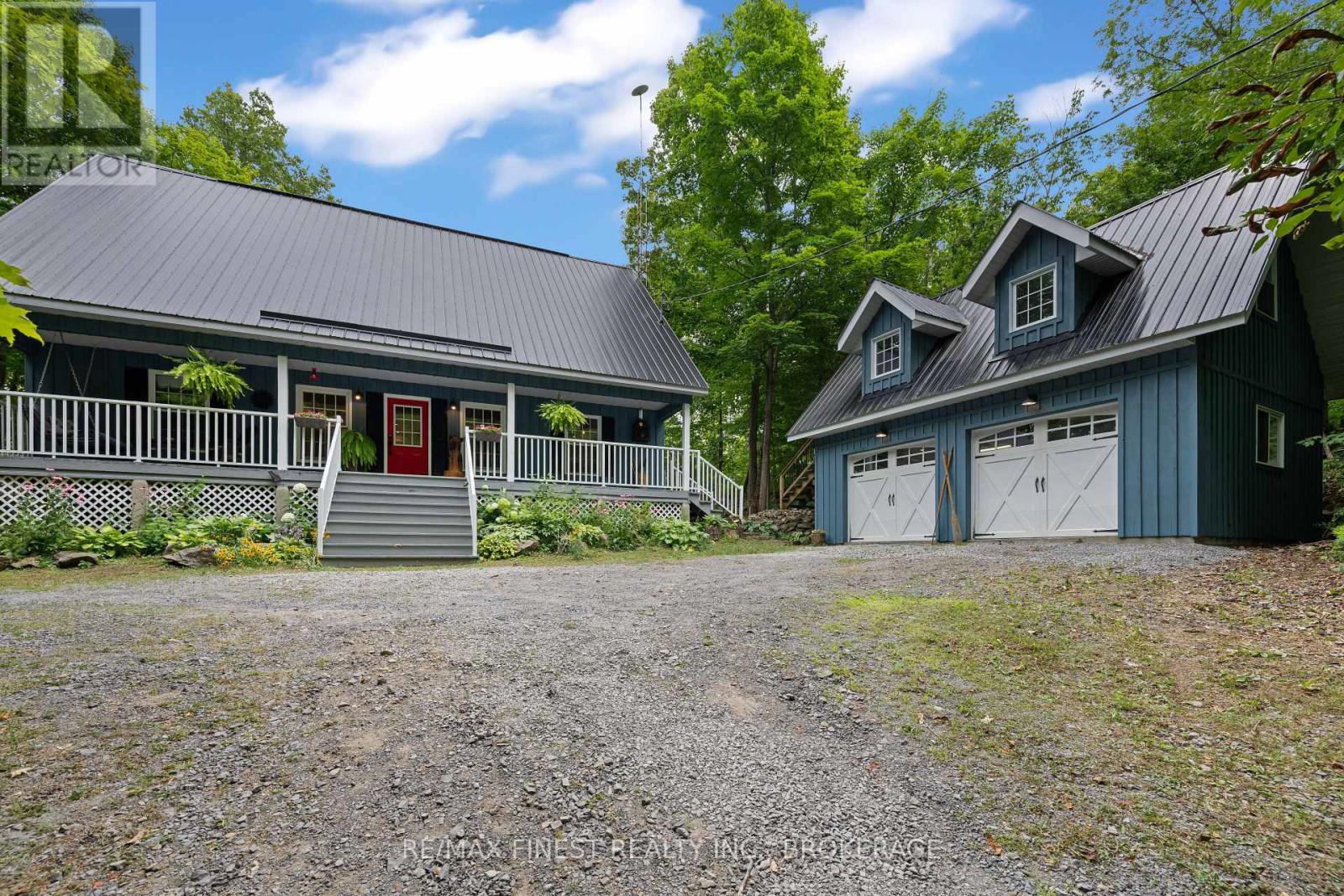 8884 Canoe Lake Rd, South Frontenac, ON K0H 1W0