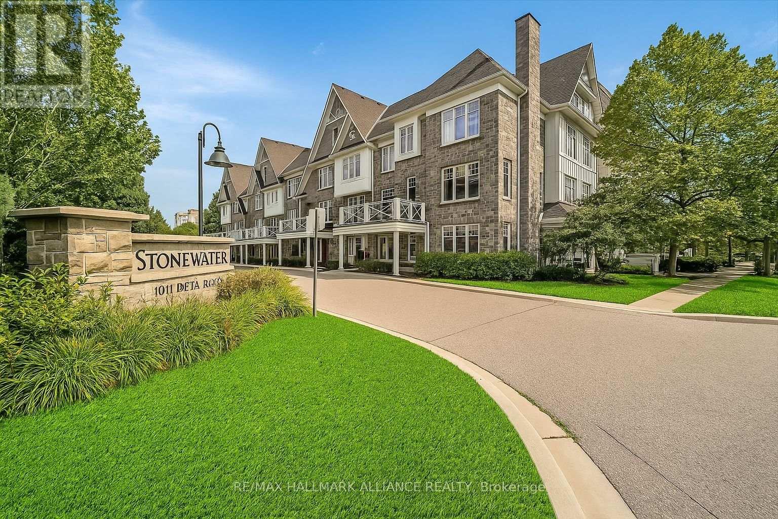 701 1011 Deta Rd, Mississauga, ON L5E 1G8