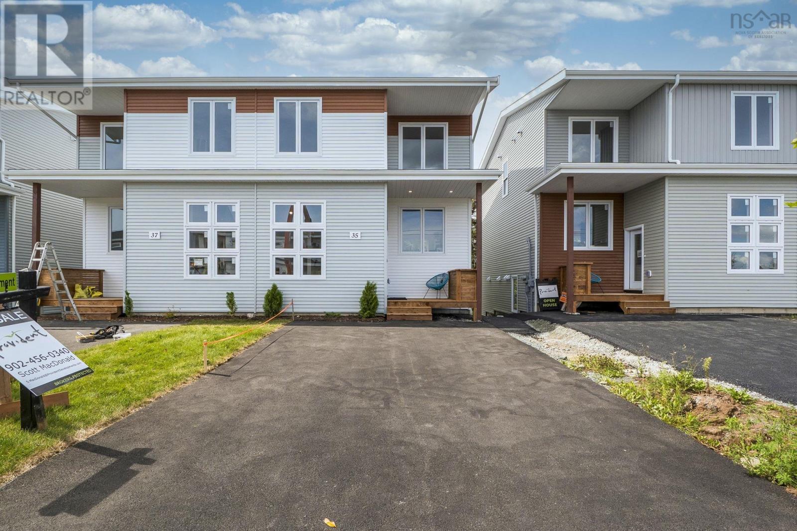 29 Berm St #26a St, Herring Cove, NS B3R 0H2