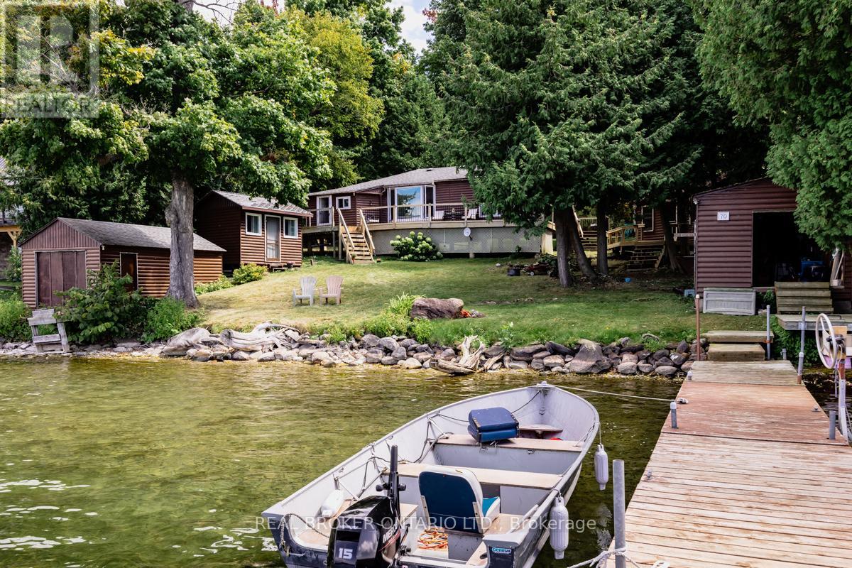 70 Ivy Ln, Orillia, ON L3V 6H1