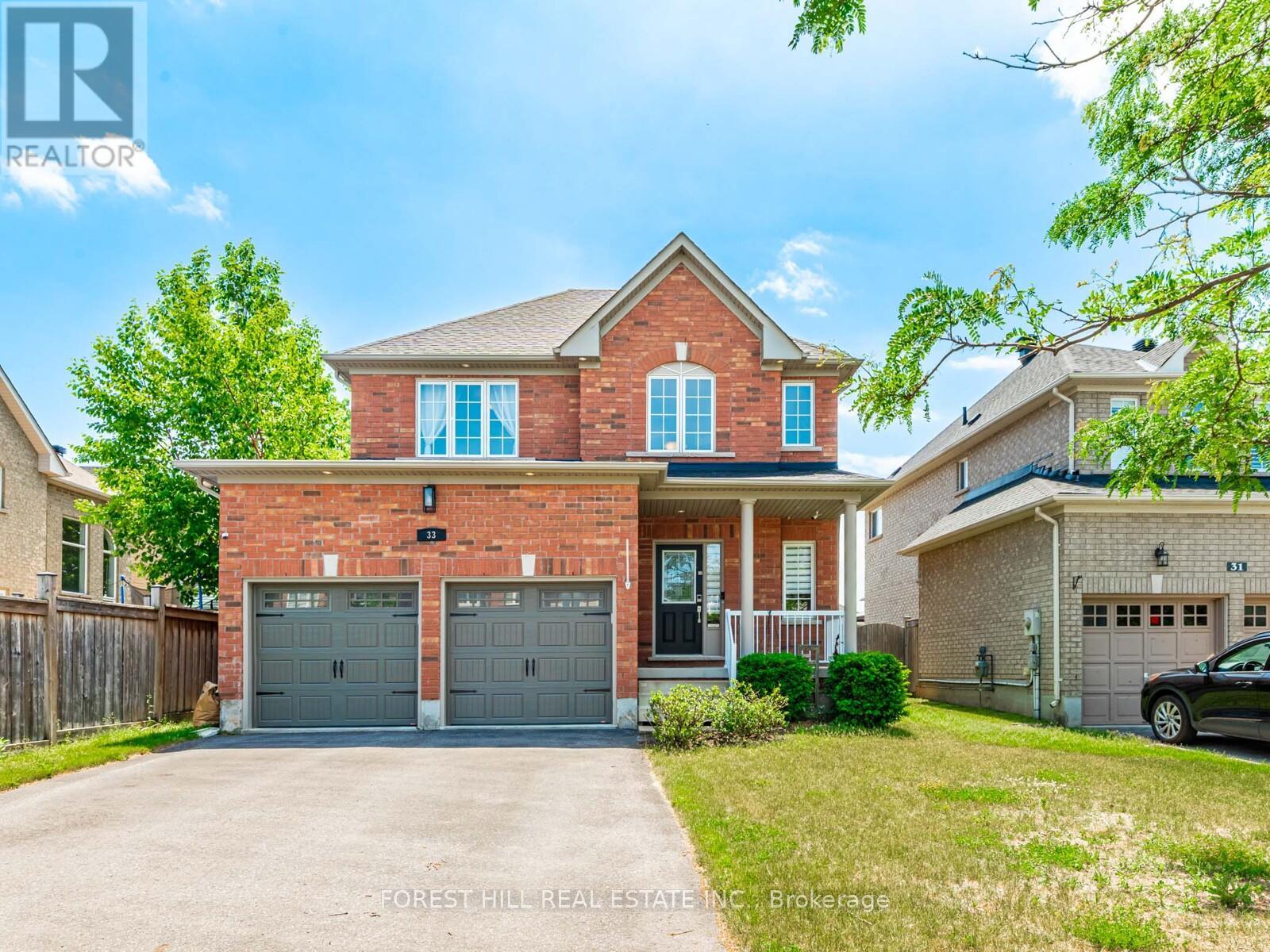 33 Connaught Ln, Barrie, ON L4M 0A6