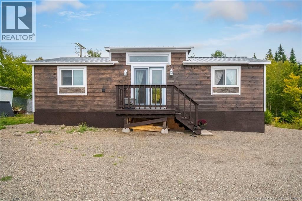 83 Janet Cres, Willow Grove, NB E2S 1H8