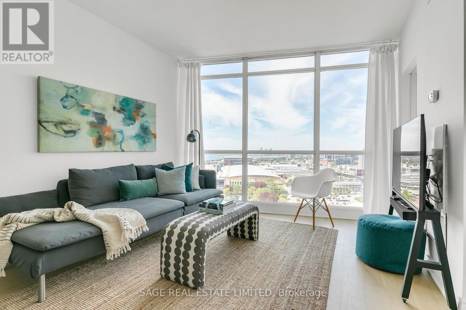 2310 219 Fort York Blvd, Toronto, ON M5V 1B1