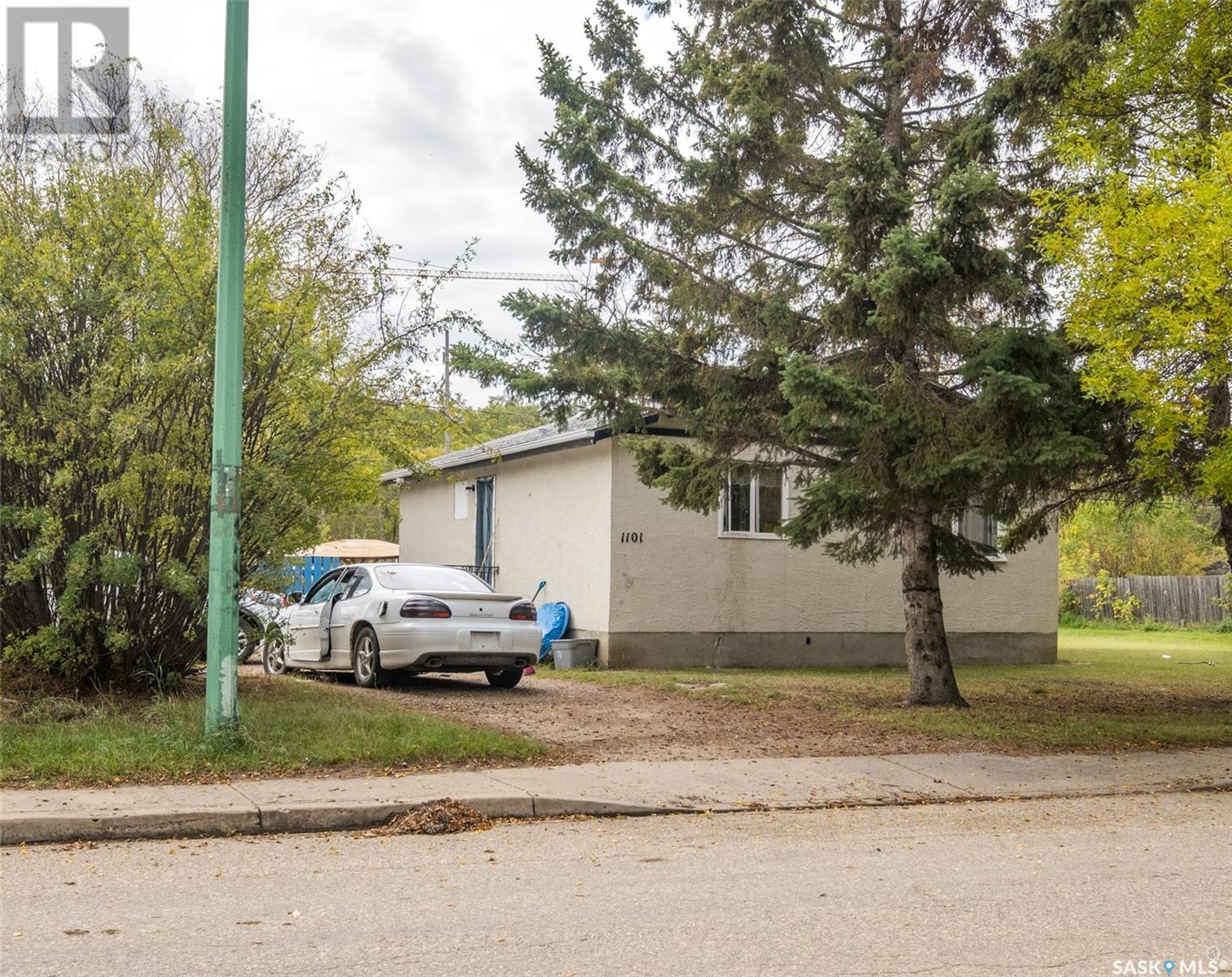 1101 18 Street West, Prince Albert, SK S6V 4B5