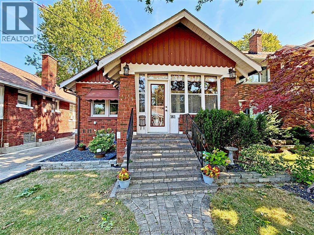 161 Elizabeth St, Chatham, ON N7L 2Y5