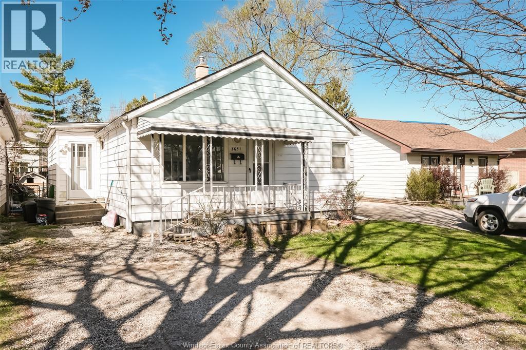 3651 Bliss Rd, Windsor, ON N8W 3C1