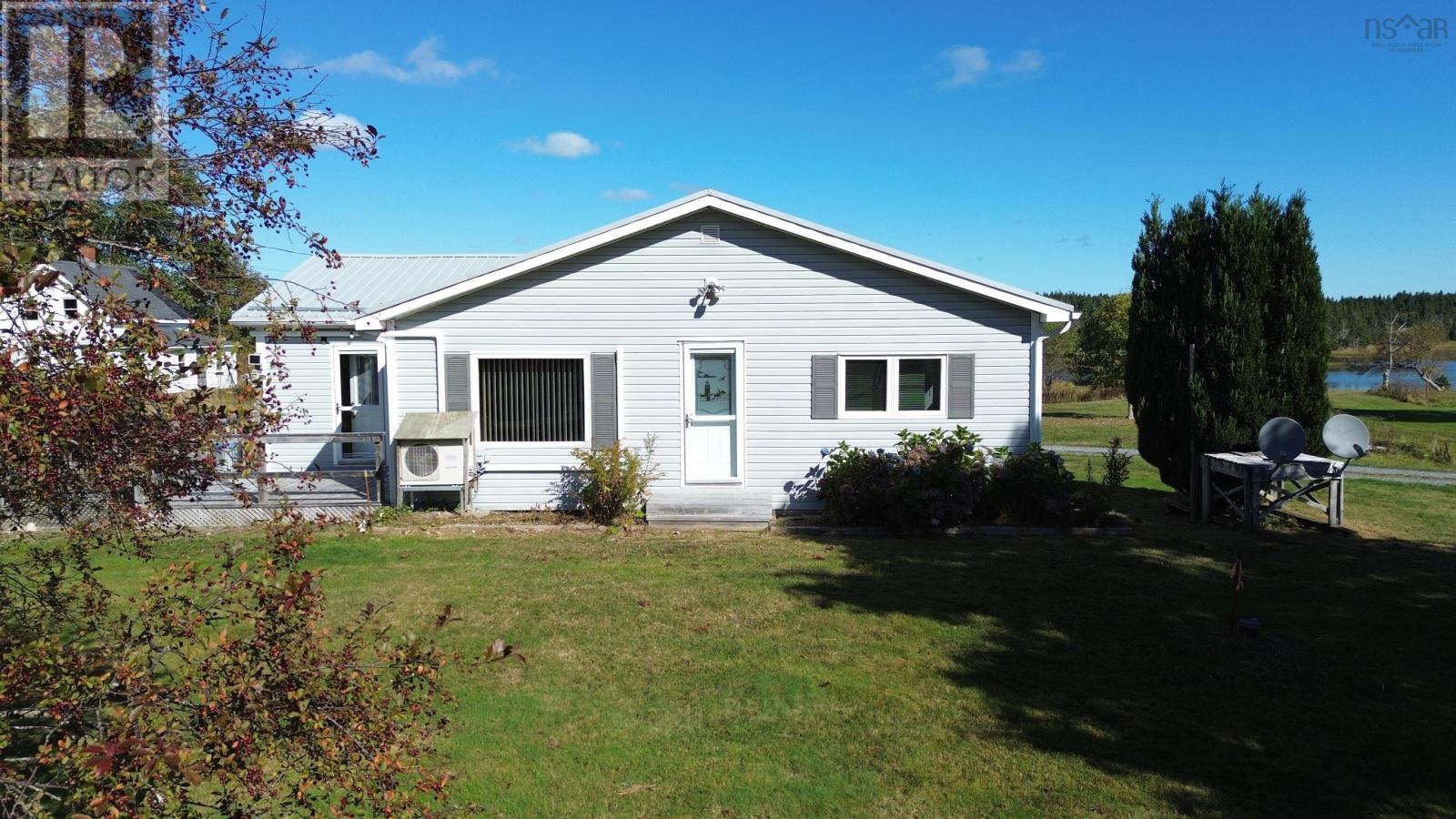 721 Descoussecap La Ronde Rd, Cap La Ronde, NS B0E 1K0
