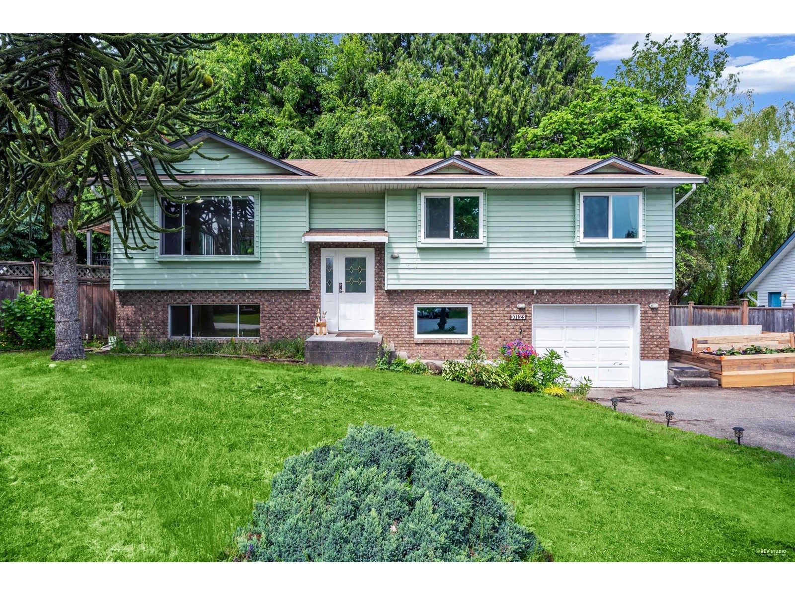 158 Street Unit 10123 #a, Surrey, BC V4N 2P8