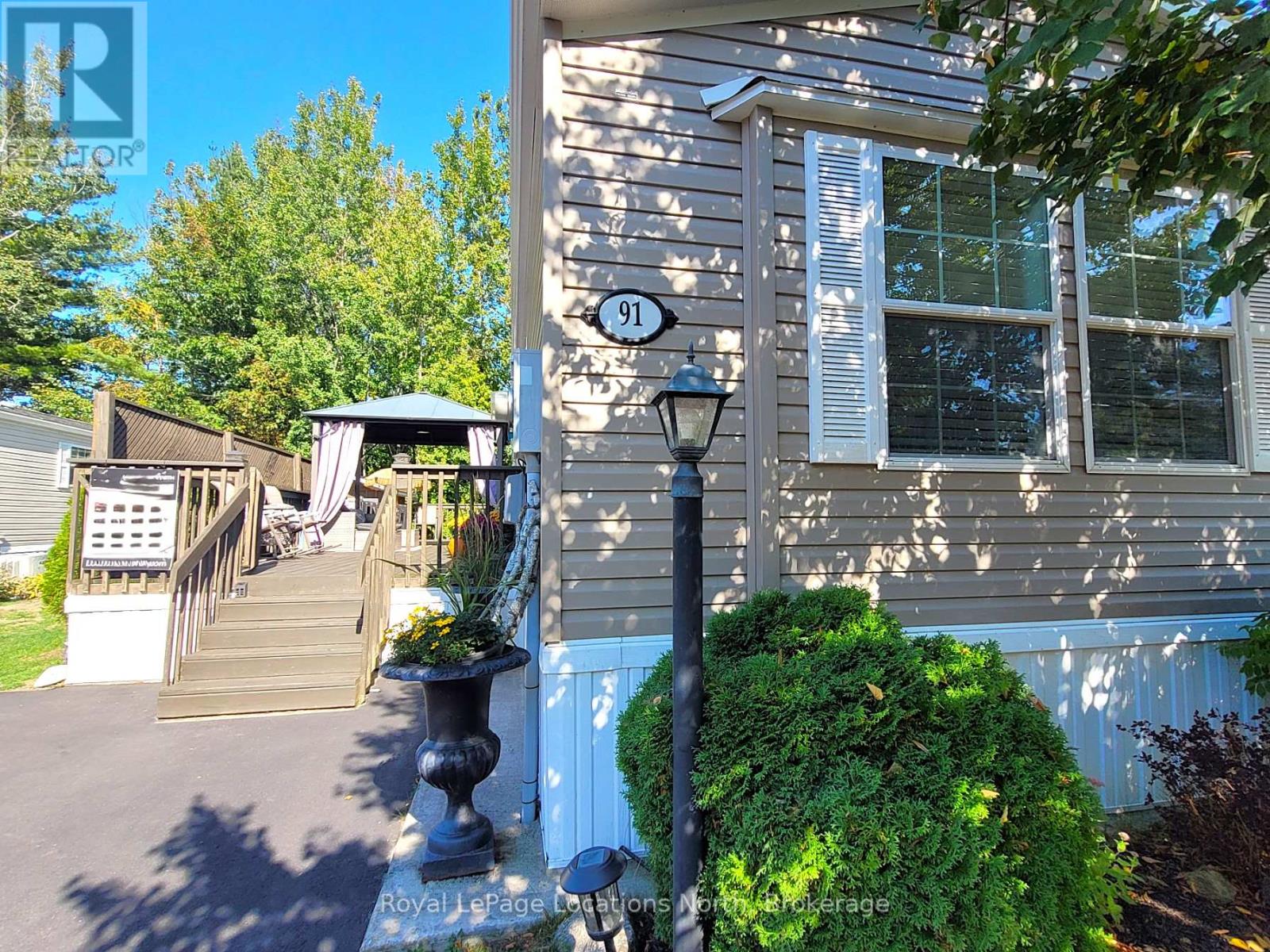 91 Georgian Glen Dr, Wasaga Beach, ON L9Z 1K8
