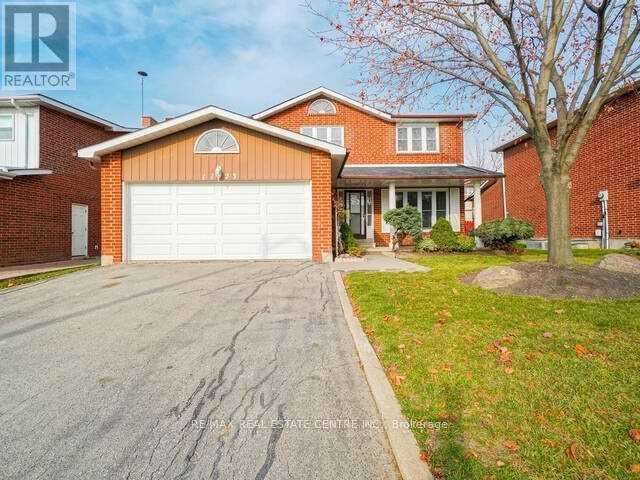 1723 Chalkdene Grv, Mississauga, ON L4W 2C2