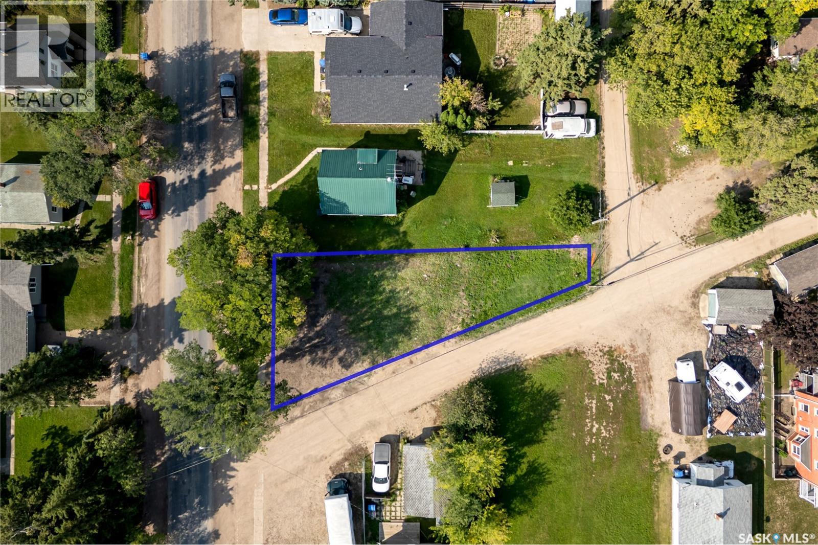 302 Burrows Ave W, Melfort, SK S0E 1A0
