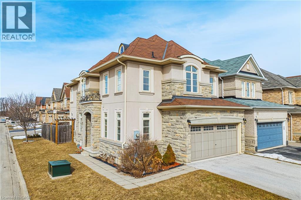 107 Hazelton Ave, Hamilton, ON L9B 0E9