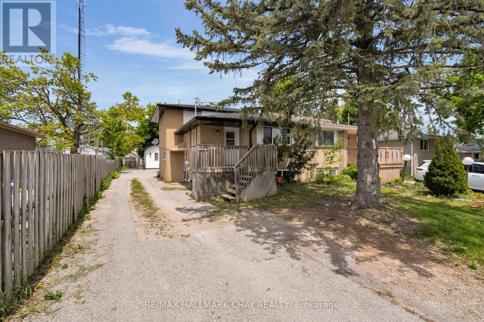 24 Charlbrook Ave Unit 1 Ave, Barrie, ON L4M 2Y4