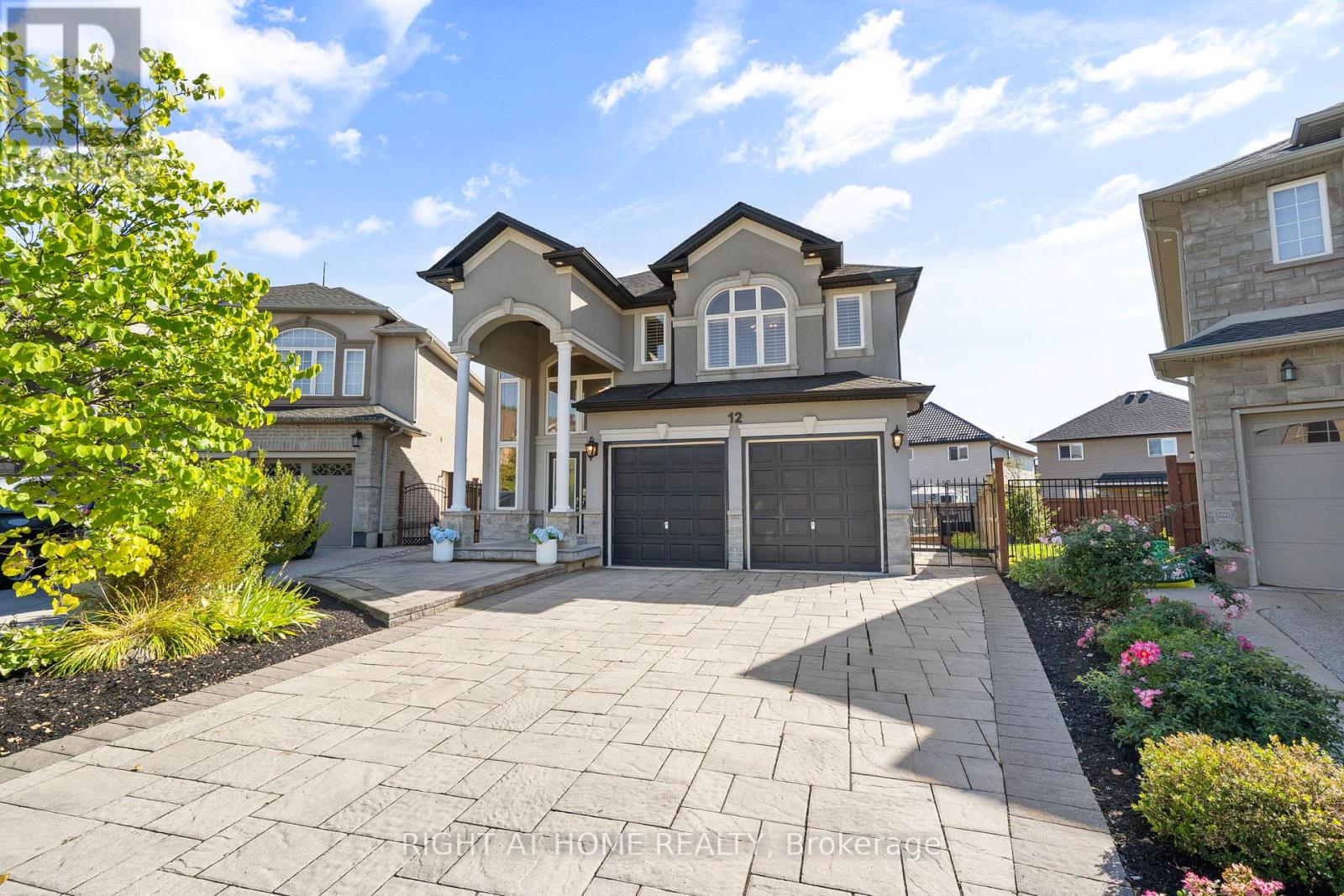 12 Donatello Ct, Hamilton, ON L9B 0C2