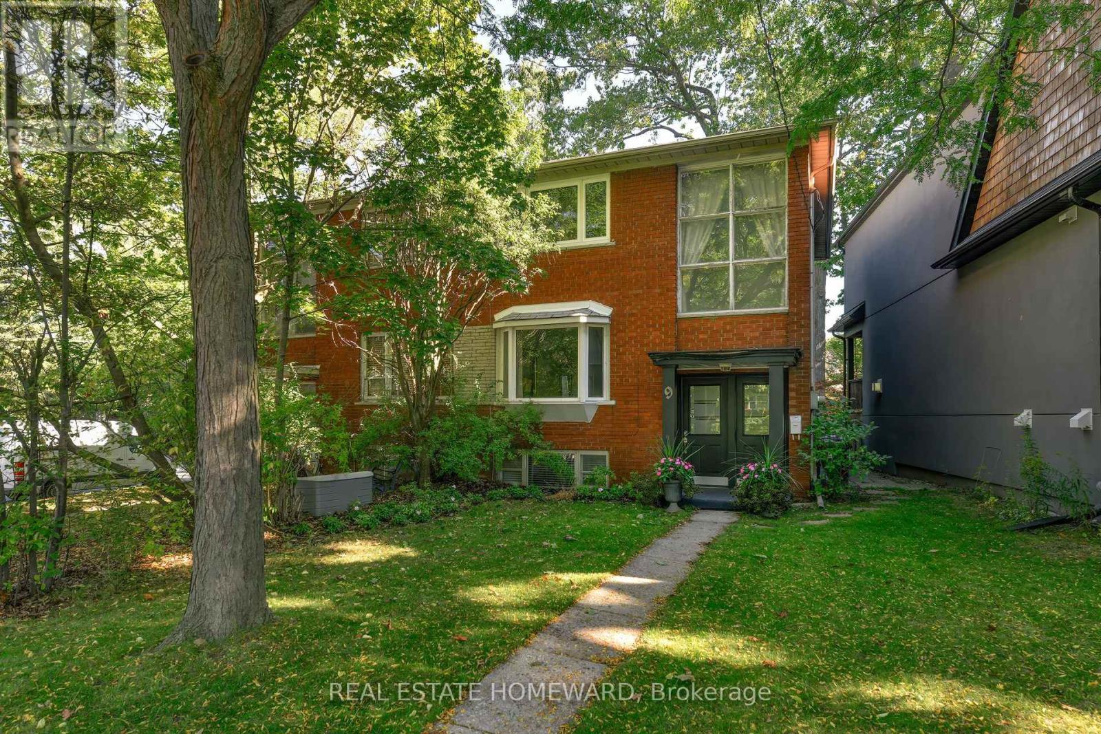 9 Red Deer Ave, Toronto Birchcliffe-cliffside, ON M1N 2Y6