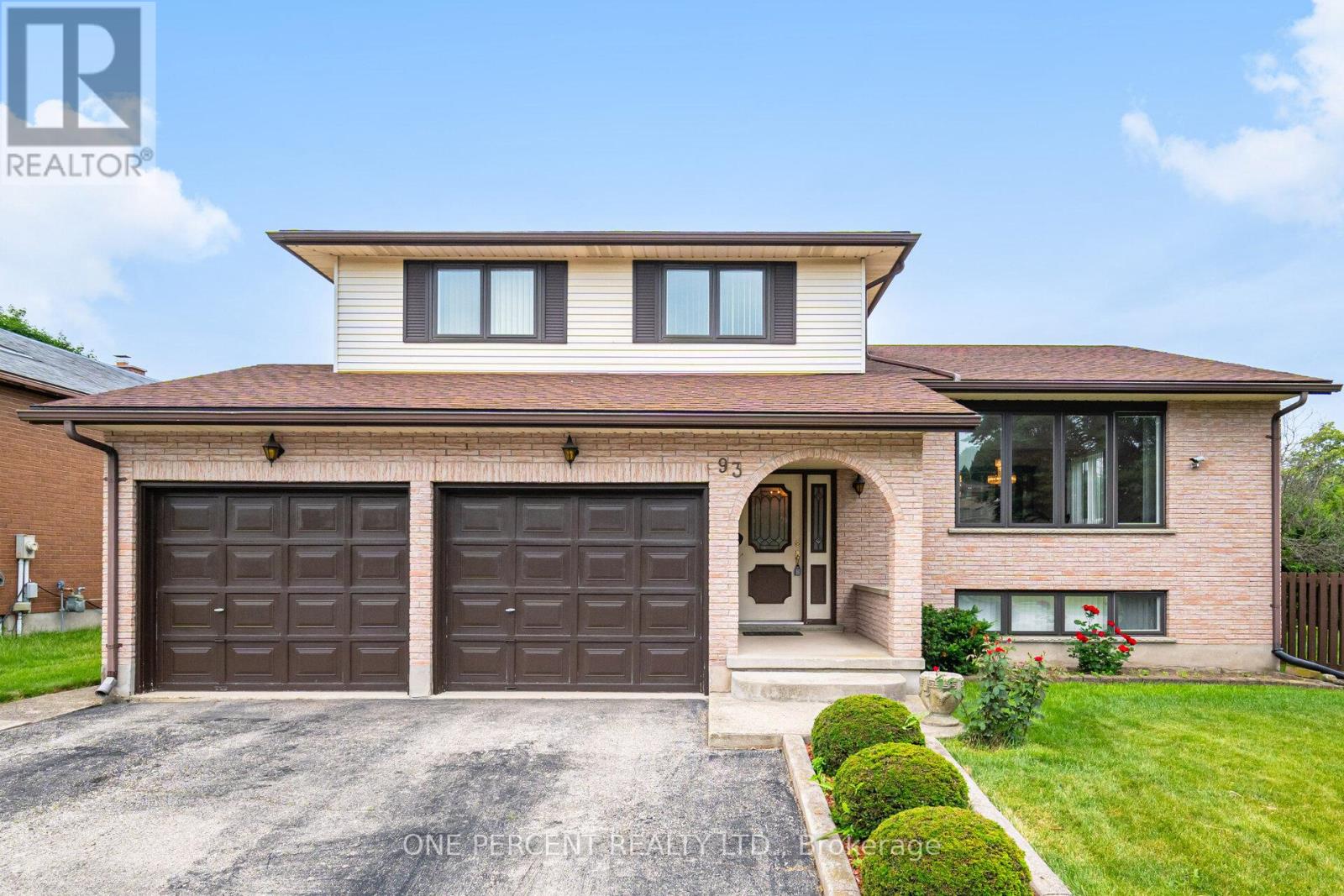 93 Old Chicopee Dr, Kitchener, ON N2A 3R7