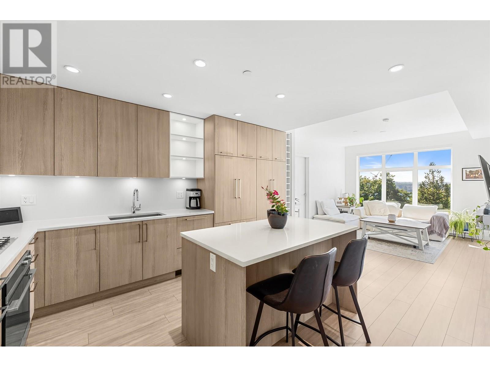 733 E 3rd Street Unit 407, North Vancouver, BC V7L 1G8