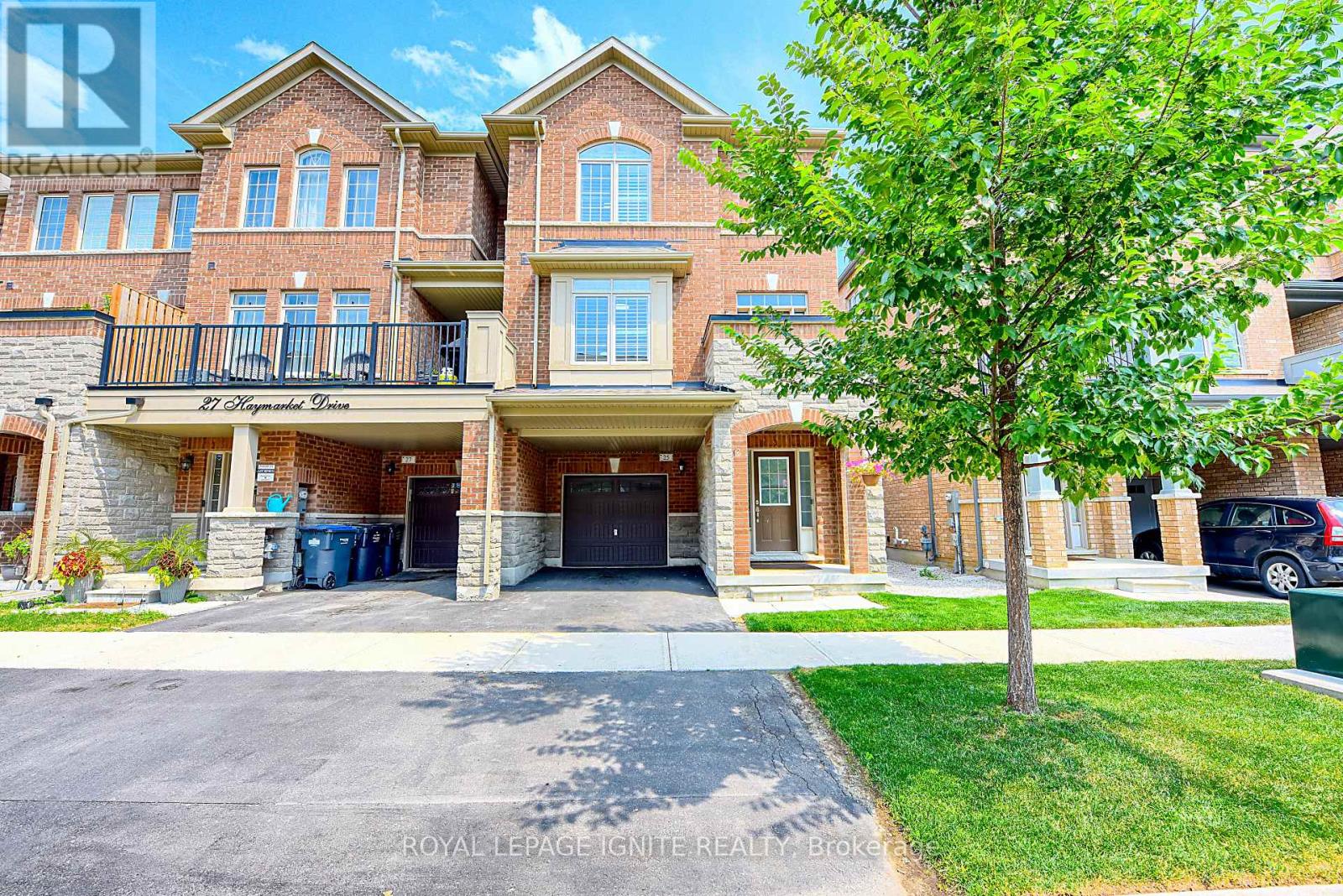 25 Haymarket Dr, Brampton, ON L7A 5C3
