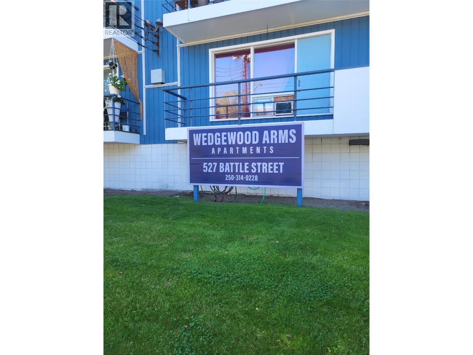 527 Battle St, Kamloops, BC V2C 2M1