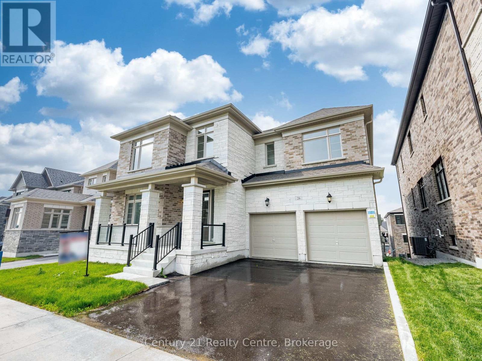 26 Hearn St, Bradford West Gwillimbury, ON L0G 1B0