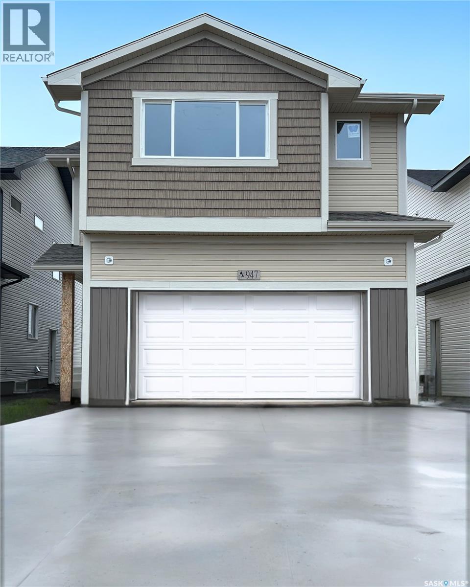 947 Traeger Mnr, Saskatoon, SK S7W 0L8