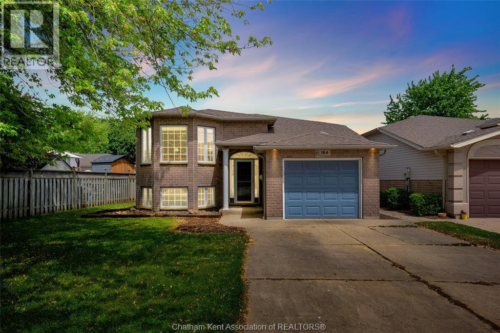 164 Greenfield Ln, Chatham, ON N7L 5N4