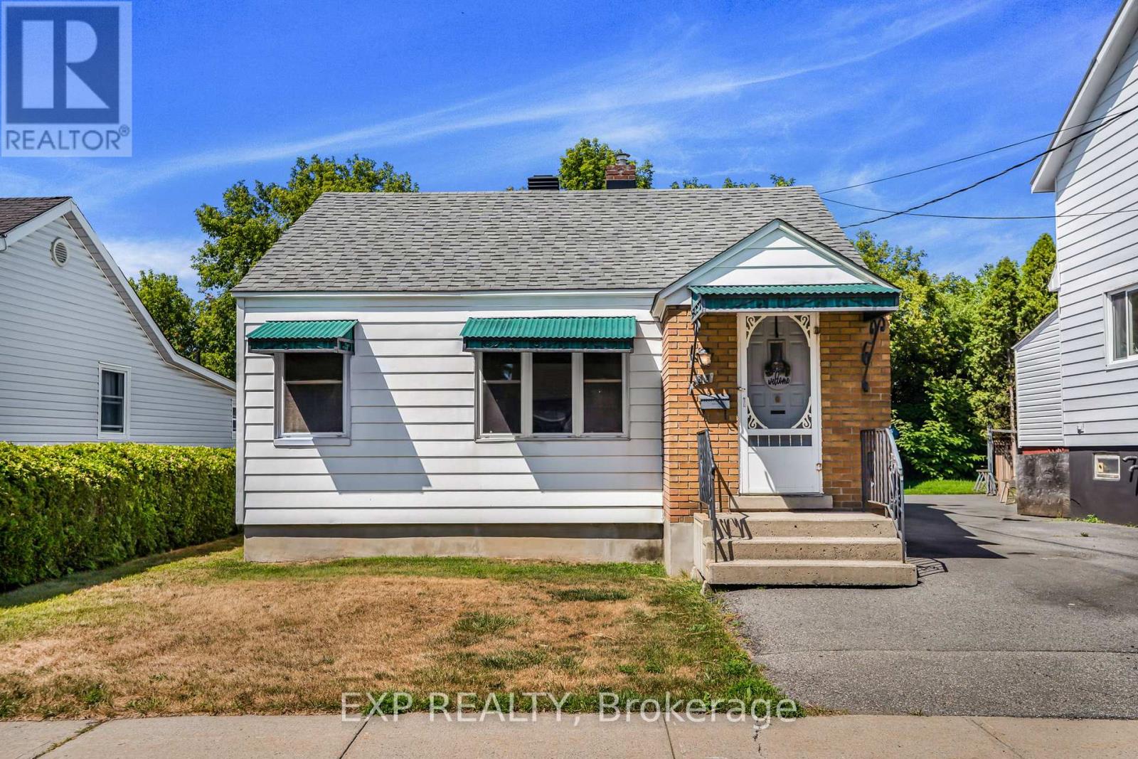 35 Twelfth St E, Cornwall, ON K6H 3A7